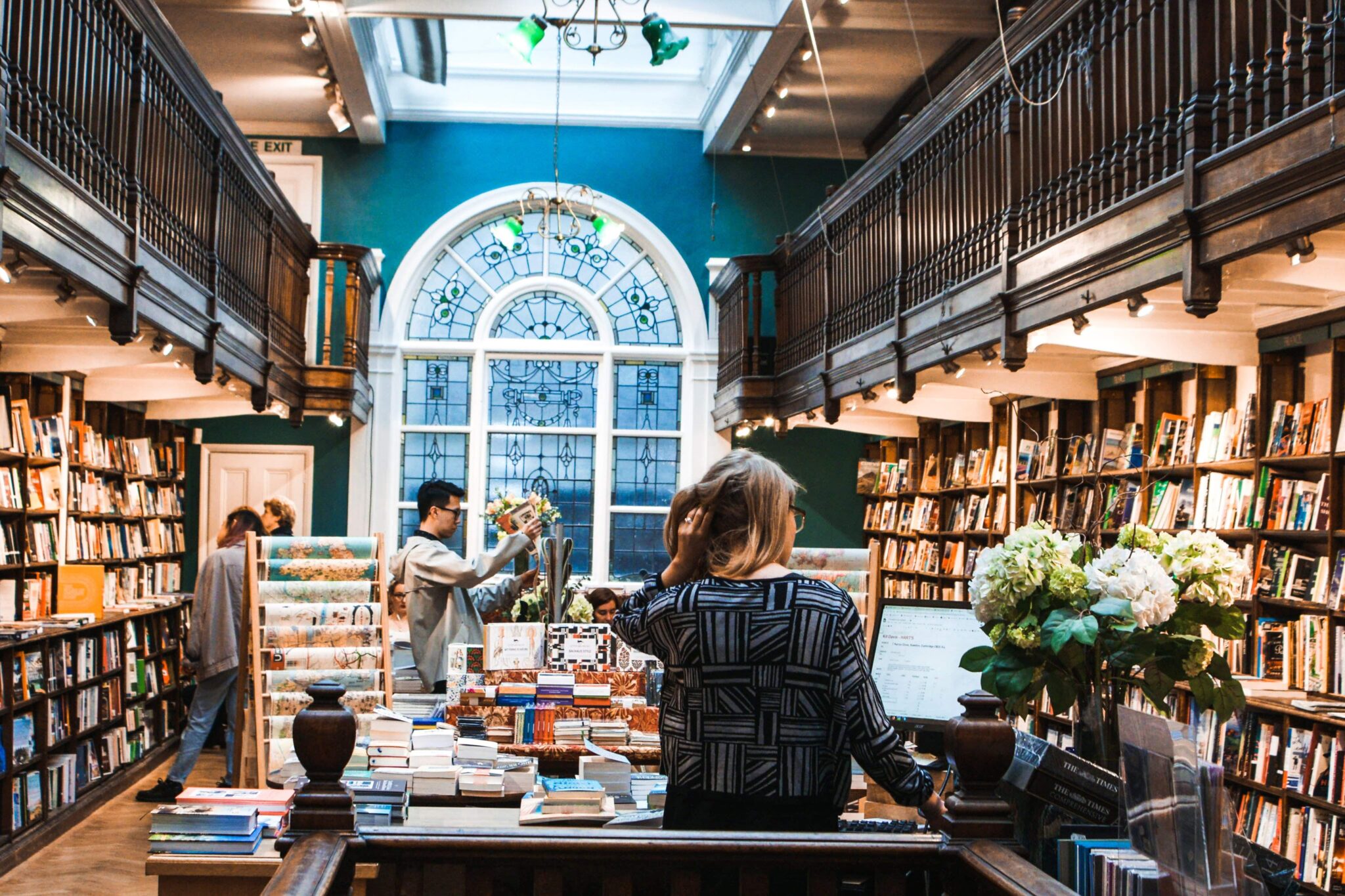 Eine Buchhandlung mit fremdsprachigen Büchern.